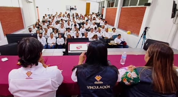 SSP reúne con directores COBAEV en Xalapa para difundir prevención
