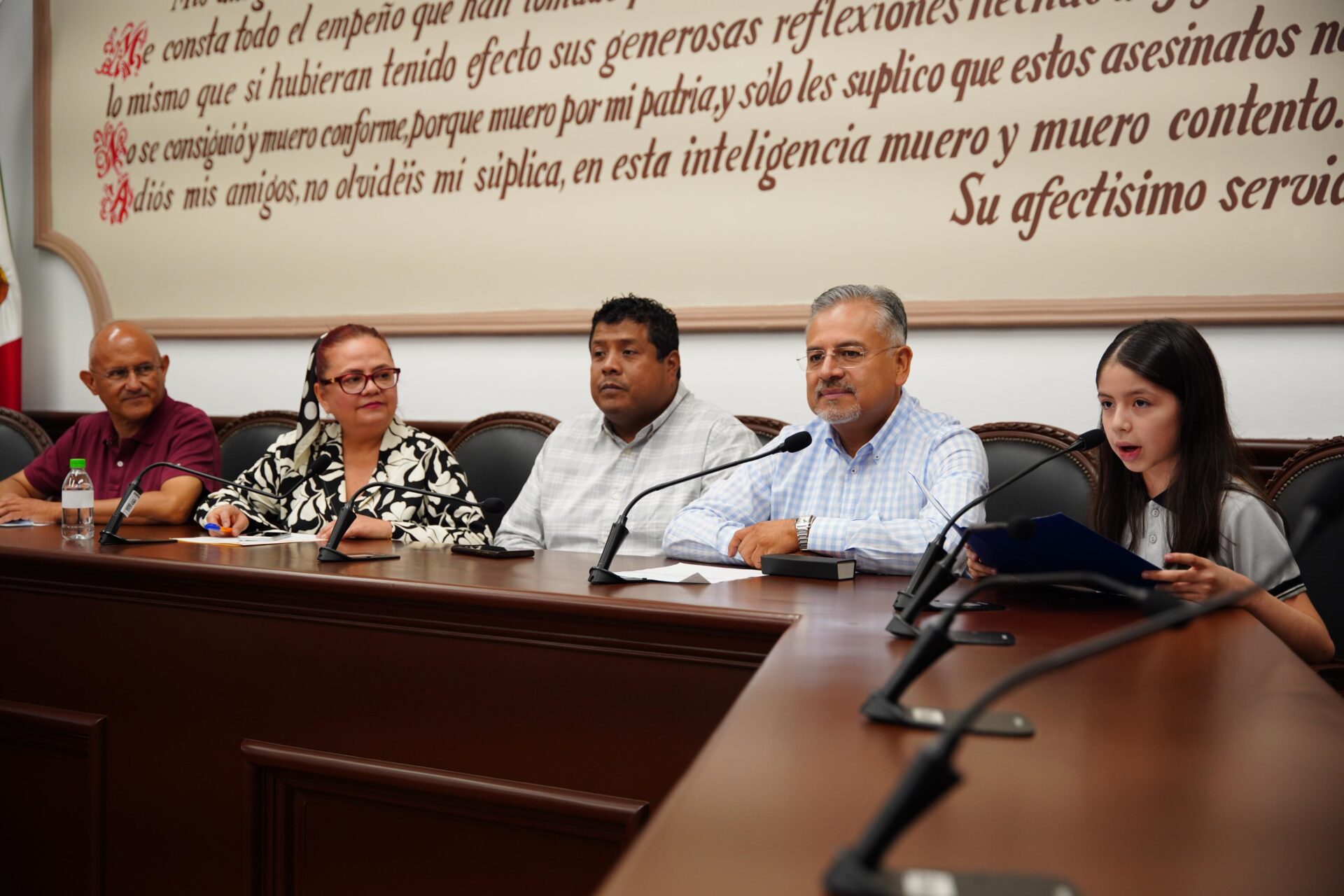 Estudiantes de primaria visitan Palacio Municipal de Xalapa