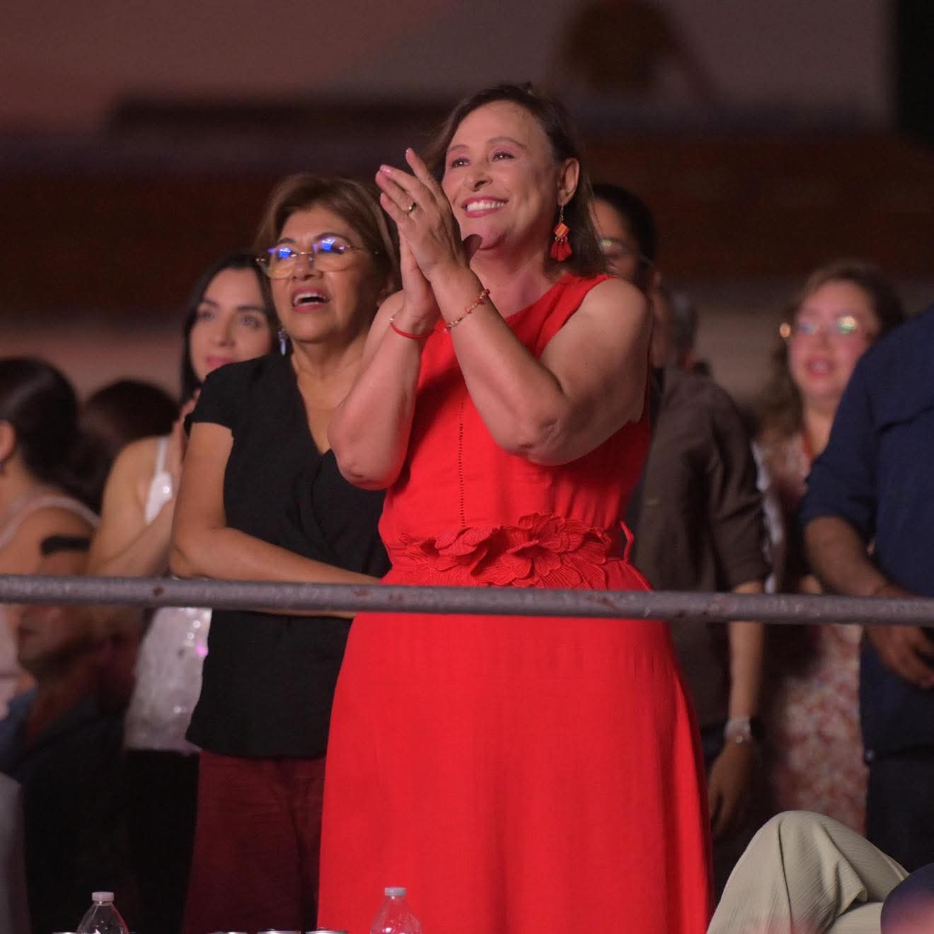Multitud reunida en el Salsa Fest de Veracruz durante la segunda noche