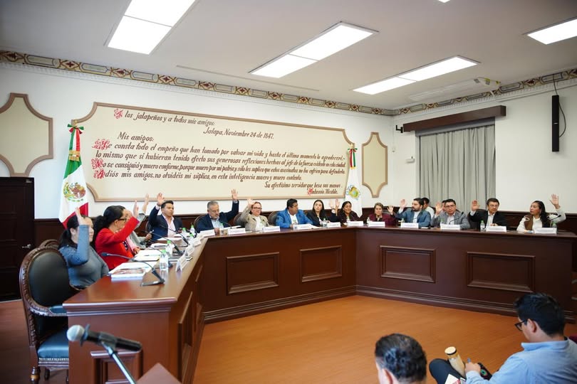Sesión Extraordinaria de Cabildo del Ayuntamiento de Xalapa encabezada por la alcaldesa Daniela Griego Ceballos