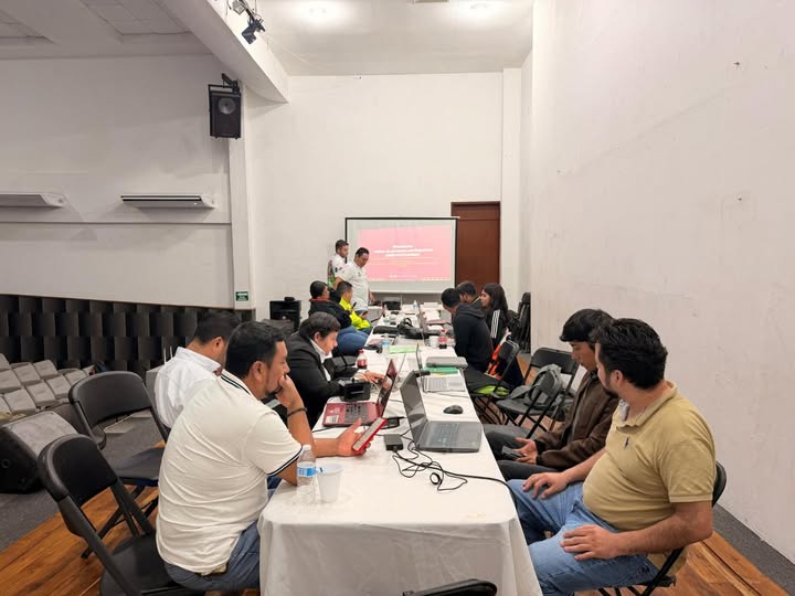 Personal municipal presenta mapas de riesgos elaborados en taller de Protección Civil en Cuitláhuac