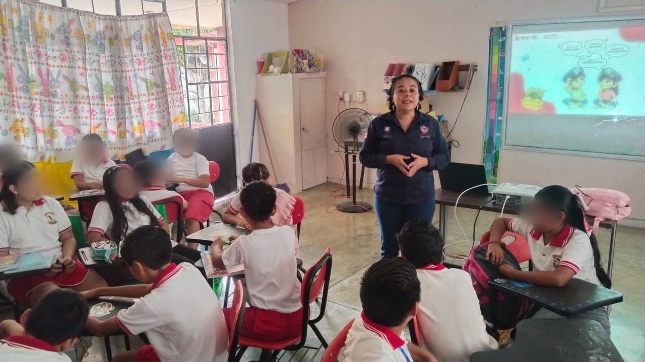 Taller Límites, Tecnología y Prevención en escuela primaria Dr. Edmundo Guzmán Neyra en Pánuco