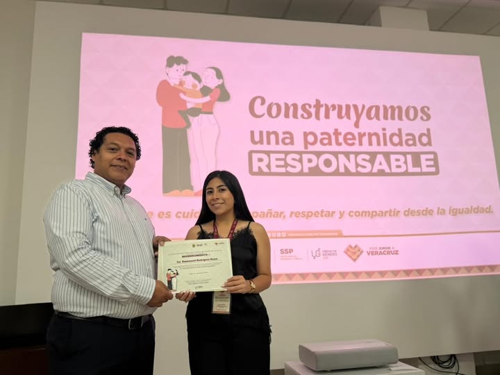 SSP Veracruz y el Instituto de las Mujeres imparten taller de paternidad responsable