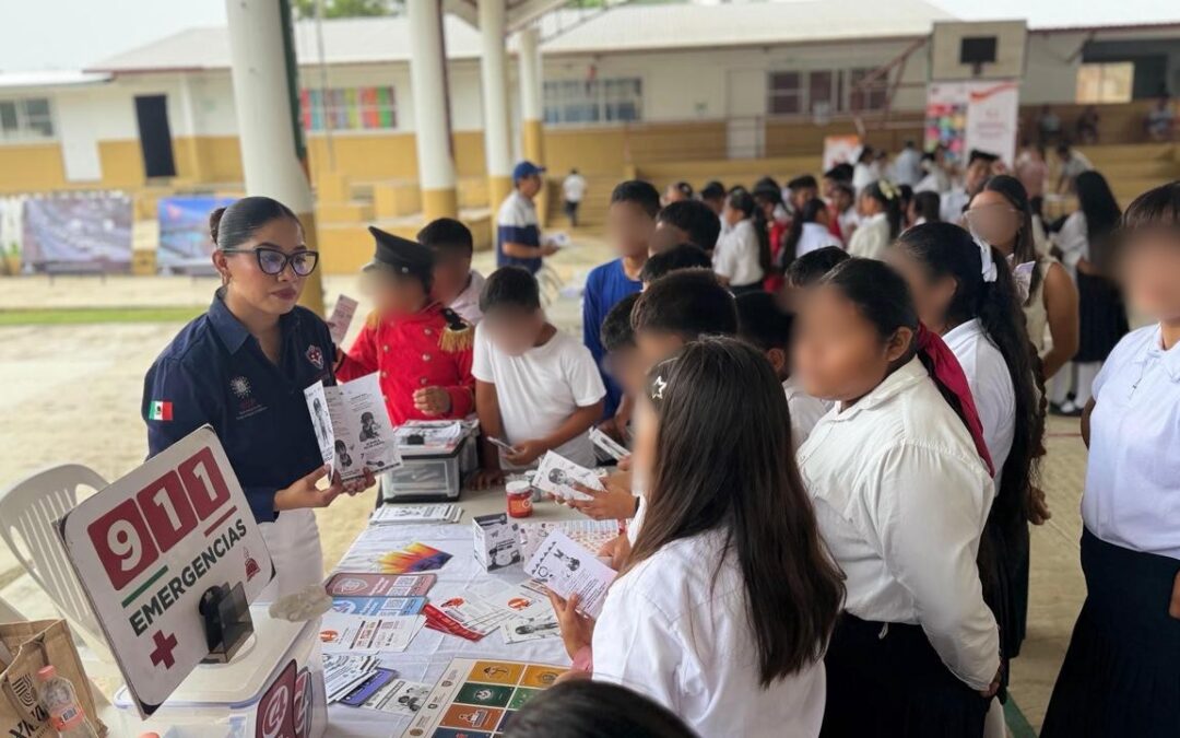 Actividades preventivas en escuelas de Coatzacoalcos y Uxpanapa