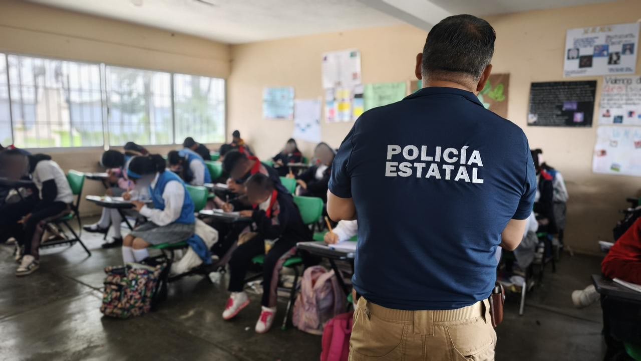 Estudiantes participan en taller Reconoce Tus Emociones en Villa Aldama