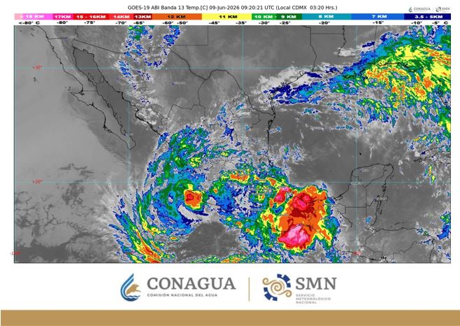 Tormenta tropical Boris tocando tierra en la región limítrofe entre Guerrero y Oaxaca
