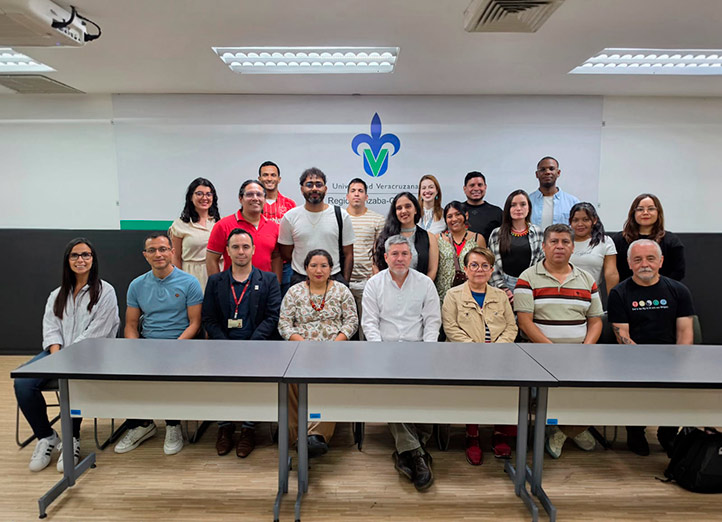 Delegaciones de la Universidad del Valle y la Universidad de Antioquia durante su visita a la Universidad Veracruzana