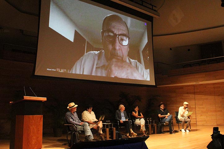 Rinden homenaje a Víctor Toledo por su legado en agroecología