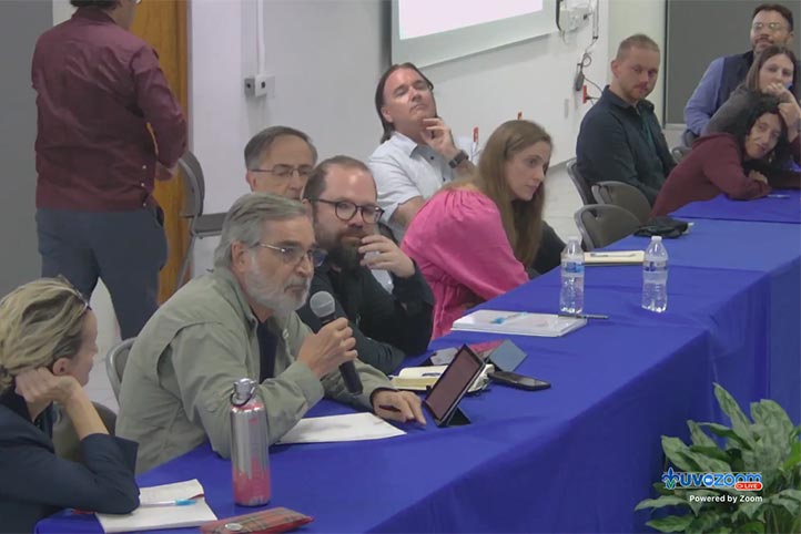 Føllesdal tendió puentes entre fenomenología y analítica