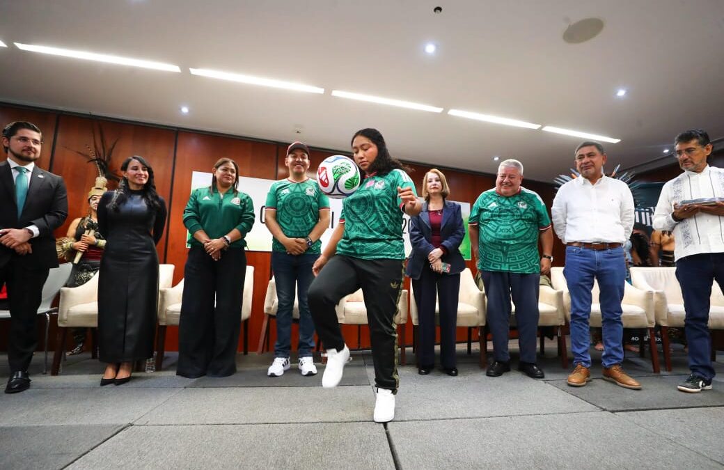 Joven de Tlaquilpa representará a Sheinbaum en inauguración del Mundial 2026