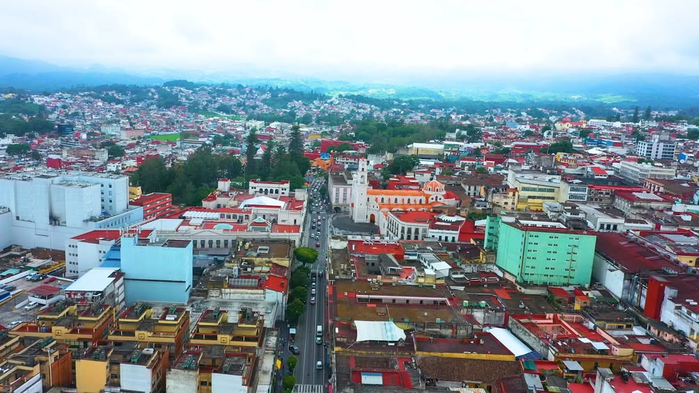 Ciudadanos reunidos en la ZonaFan de Xalapa durante el Mundial 2026