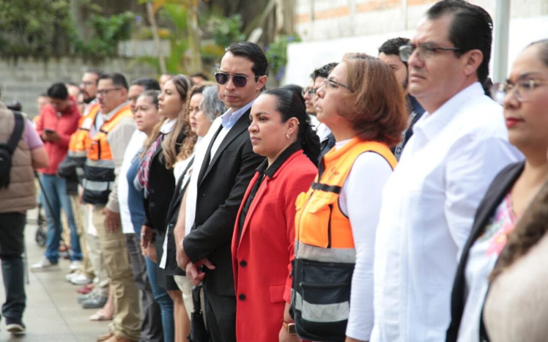 Coordinación con el magisterio mejora indicadores educativos en Veracruz