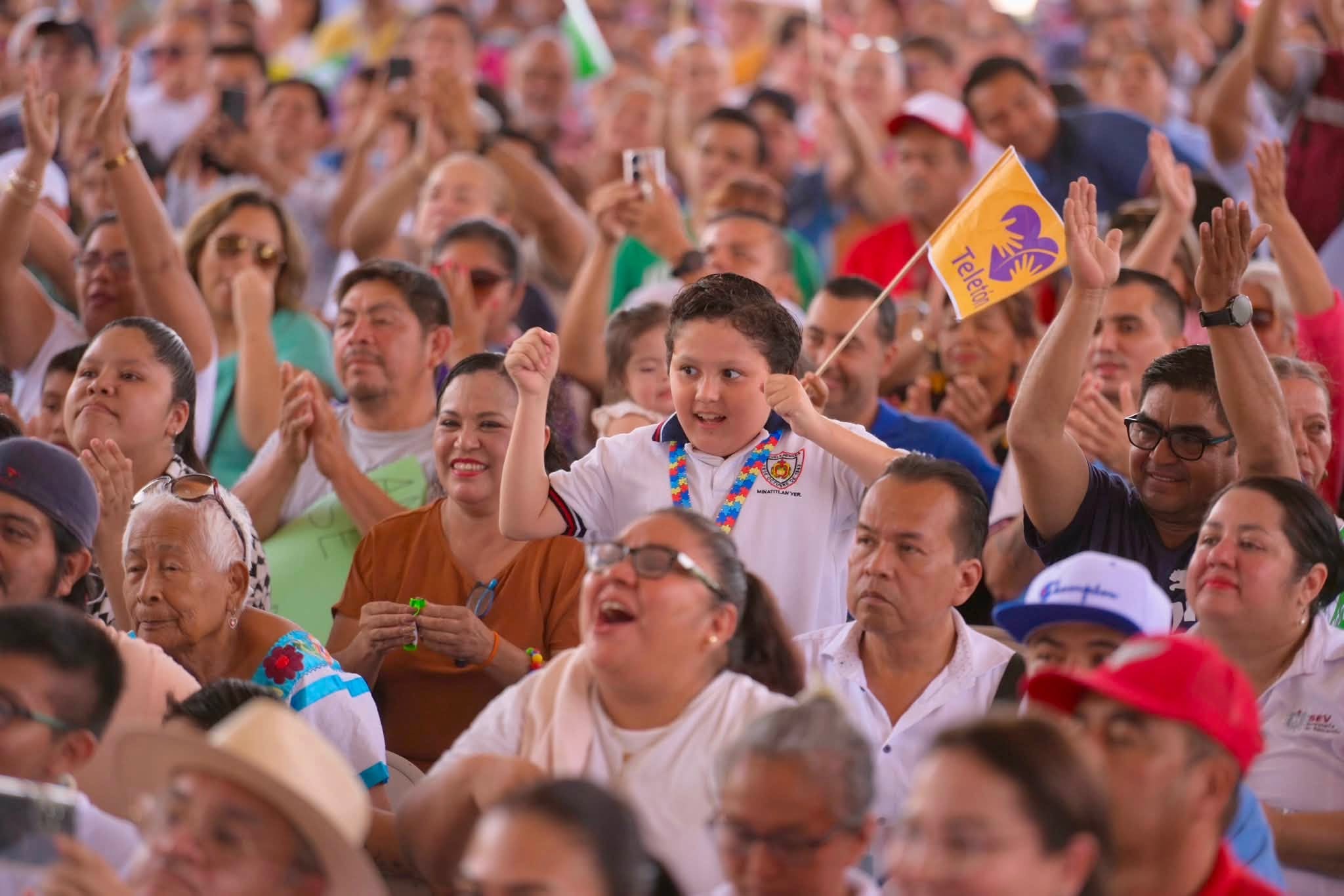 Gobernadora anuncia construcción del CRIT Minatitlán y convoca al boteo Teletón