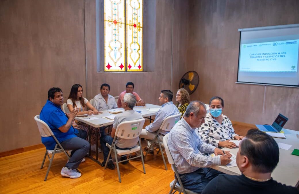 Ayuntamiento capacita a agentes municipales en trámites del Registro Civil