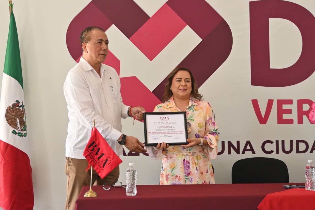 DIF Municipal de Veracruz brinda asesoría jurídica gratuita a más de 100 familias