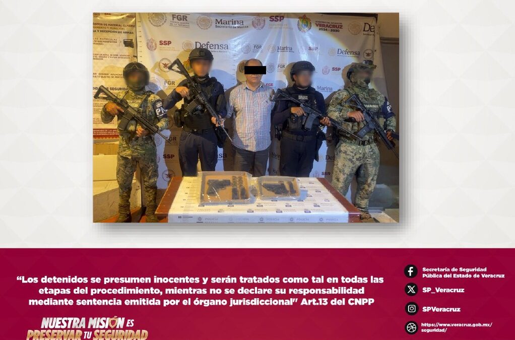 Detienen a hombre con dos armas de fuego en Veracruz
