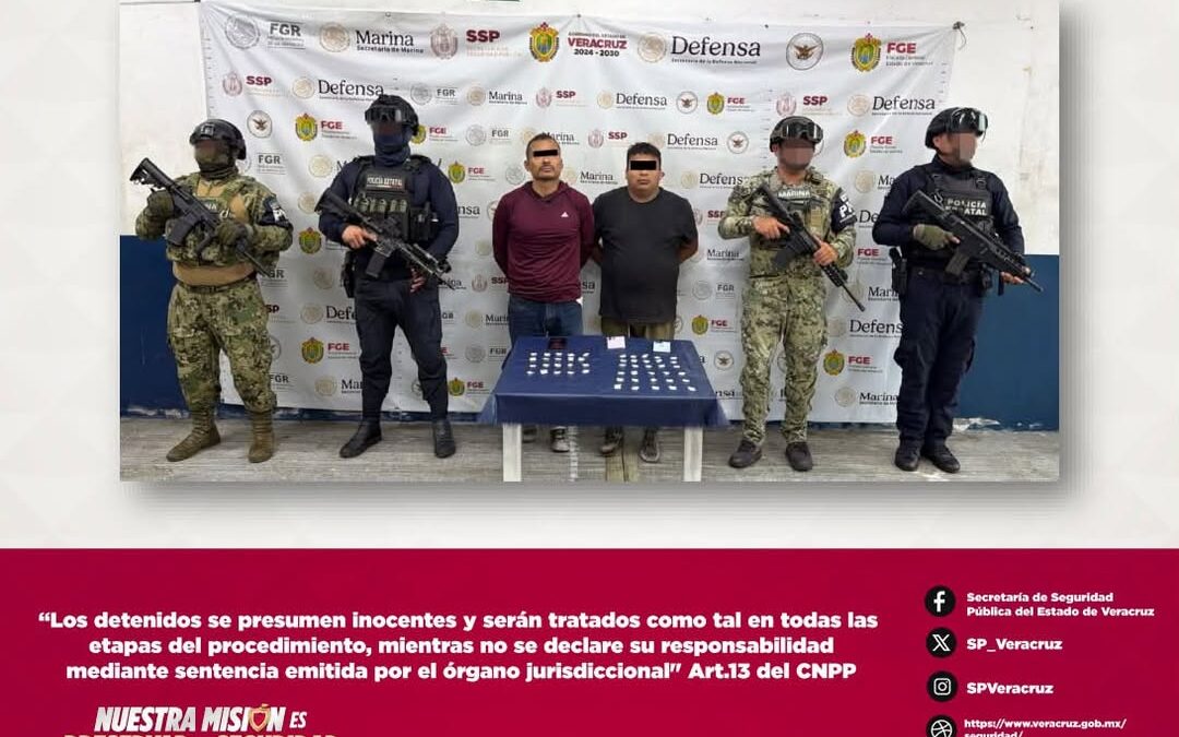 Detienen a dos personas por portación ilegal de arma en Veracruz