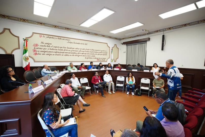 Síndico defiende política de puertas abiertas ante desinformación