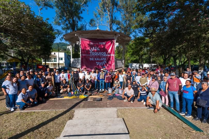 Alcaldesa Daniela Griego entrega equipamiento deportivo en congregación 6 de Enero