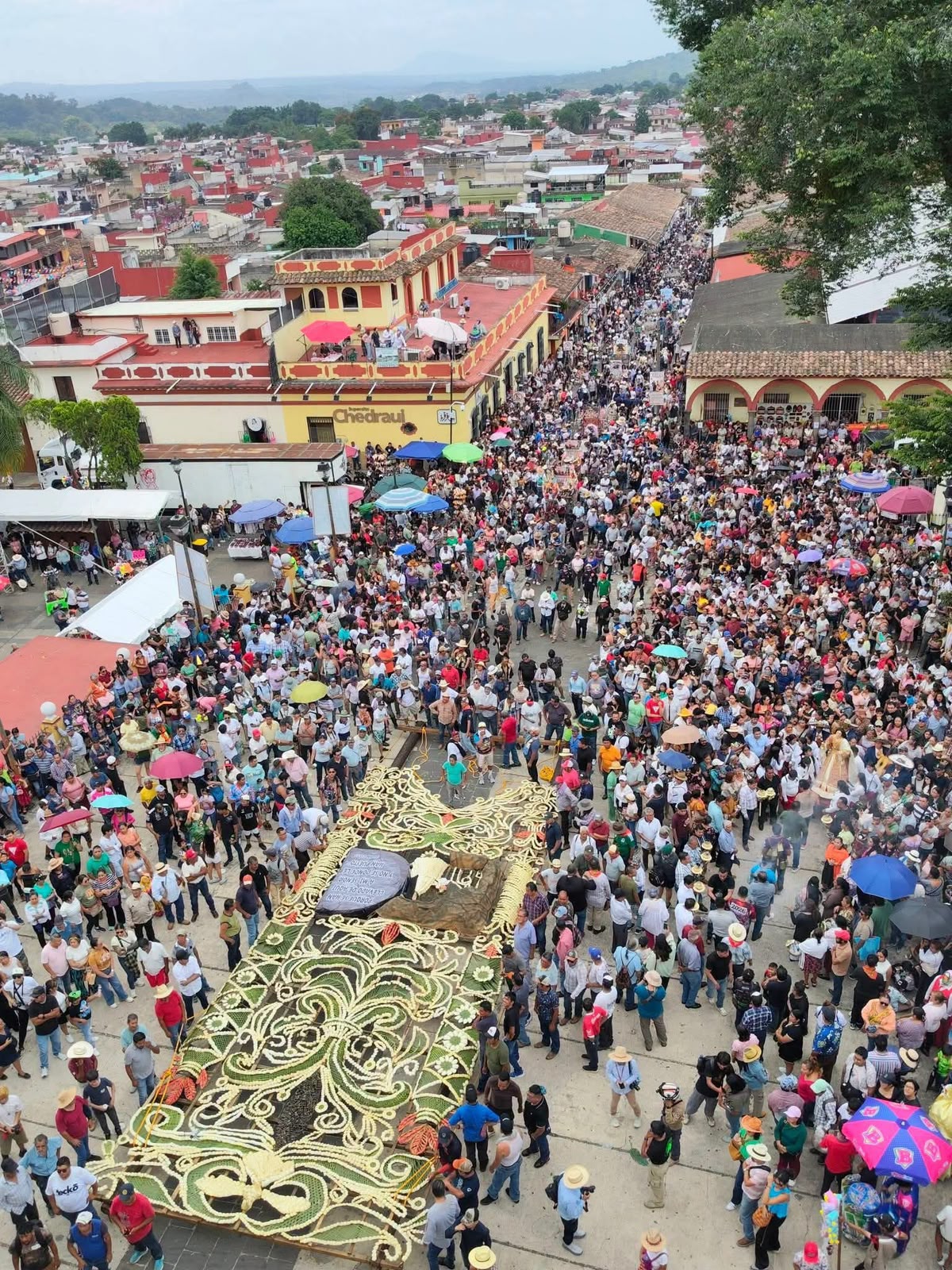 Museo en Xico resguarda mil 200 vestidos de Santa María Magdalena