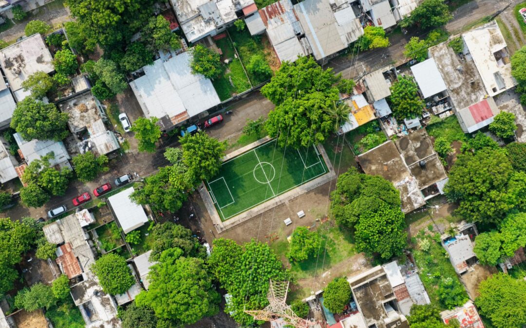 Inauguran cancha deportiva en La Pochota con colaboración público-privada