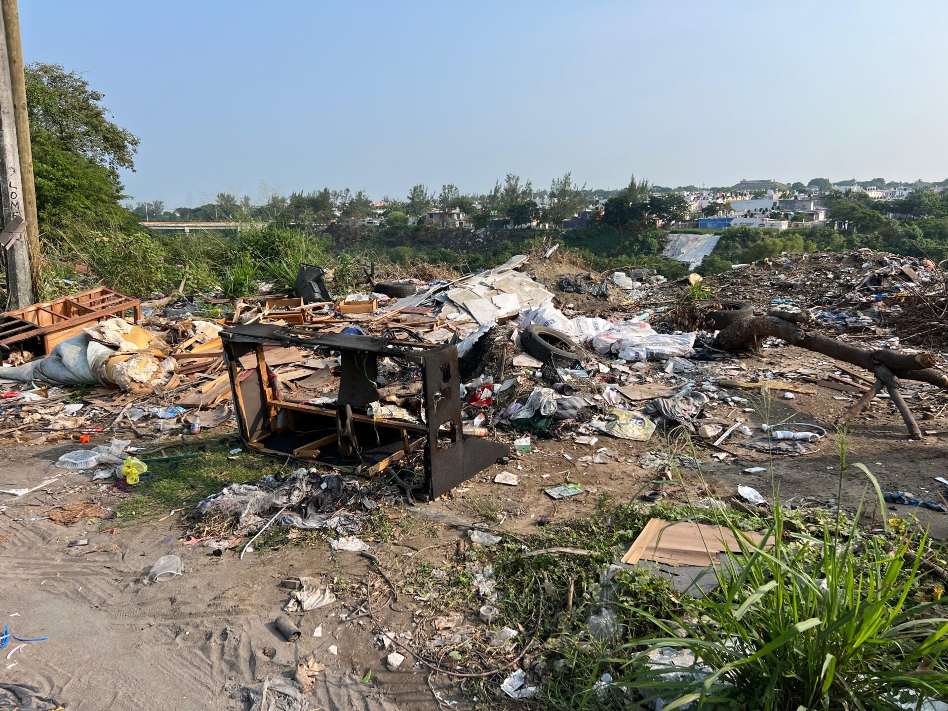Refuerza Ayuntamiento de Veracruz medidas contra predios abandonados