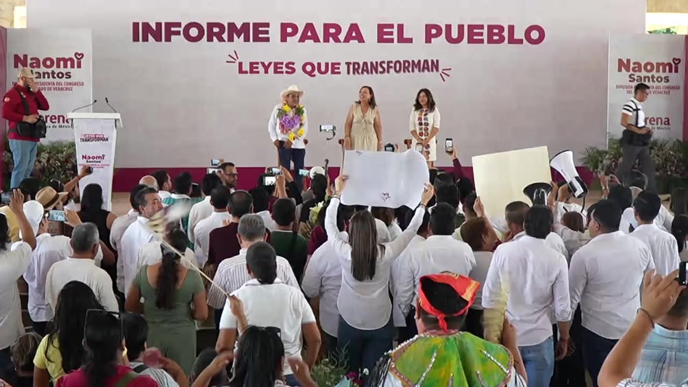 Naomi Gómez Santos presenta Informe para el Pueblo en Minatitlán