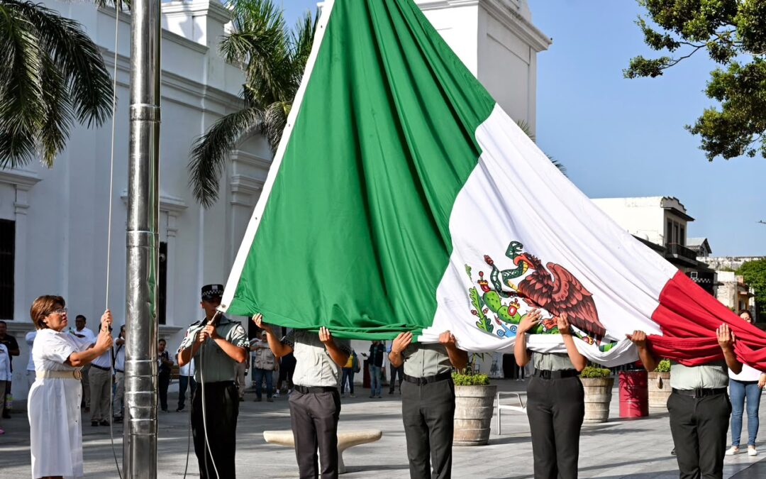 Veracruz ordena comercio en playas para espacios limpios y seguros
