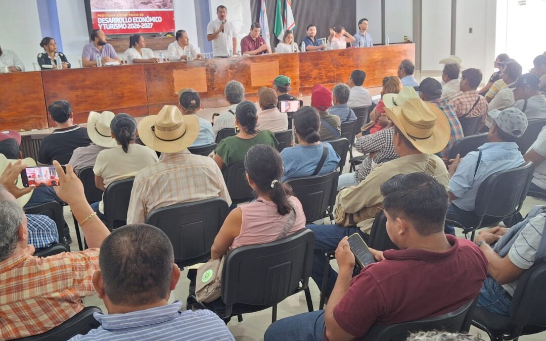 Pepe Arenas impulsa el desarrollo turístico de Álamo Temapache