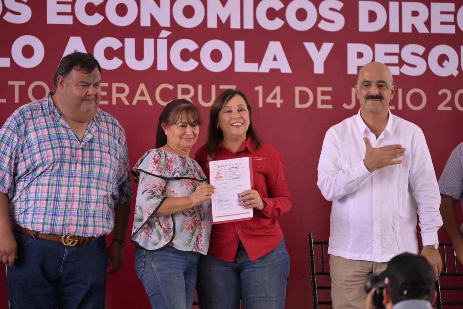 Apoyos directos a mil 623 pescadores: gobernadora Rocío Nahle