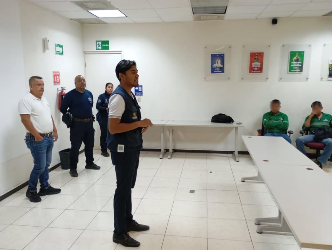 Personal de Heineken recibe capacitación en prevención tecnológica en Poza Rica