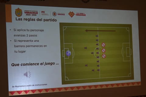 Protección Civil imparte charla de género a personal masculino