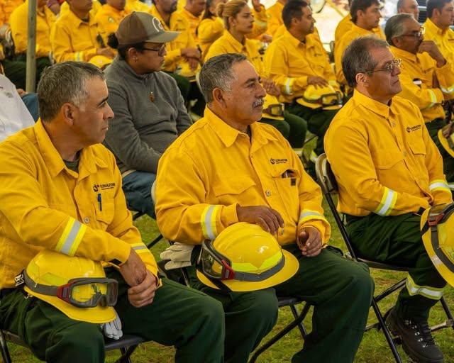 Reconocen a combatientes forestales en Las Vigas de Ramírez