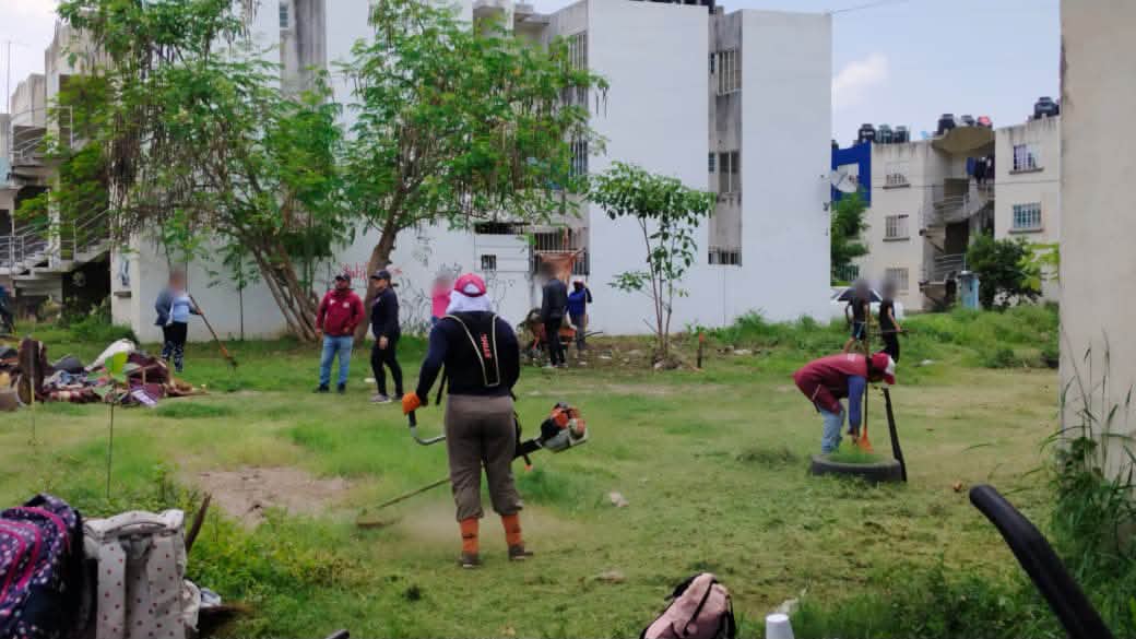 Redes de Atención Vecinal recupera espacio público en Bosques de Río Medio