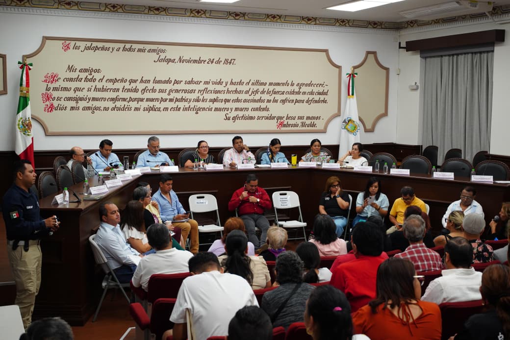 Alcaldesa Daniela Griego durante jornada 28 del Día del Pueblo en Xalapa