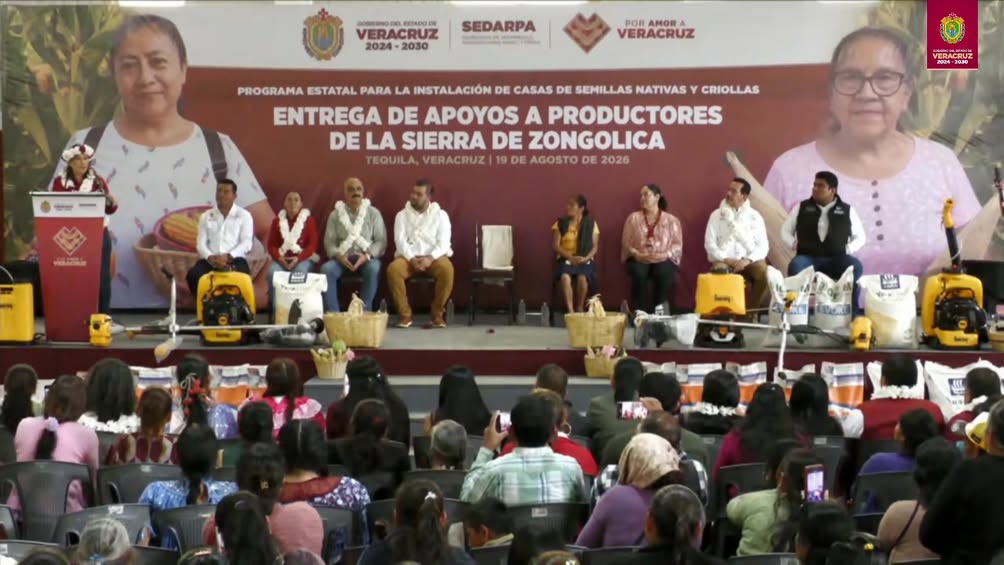 apoyos-productores-tequila-casa-semillas Entrega de apoyos a productores y apertura de Casa de Semillas en Tequila