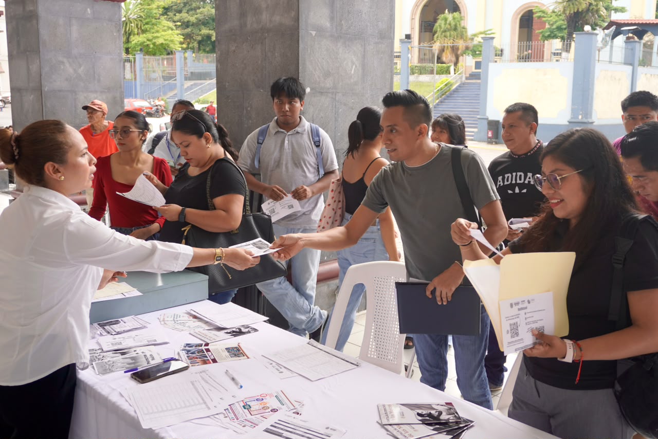 Veracruz impulsa calidad en el servicio público de Río Blanco