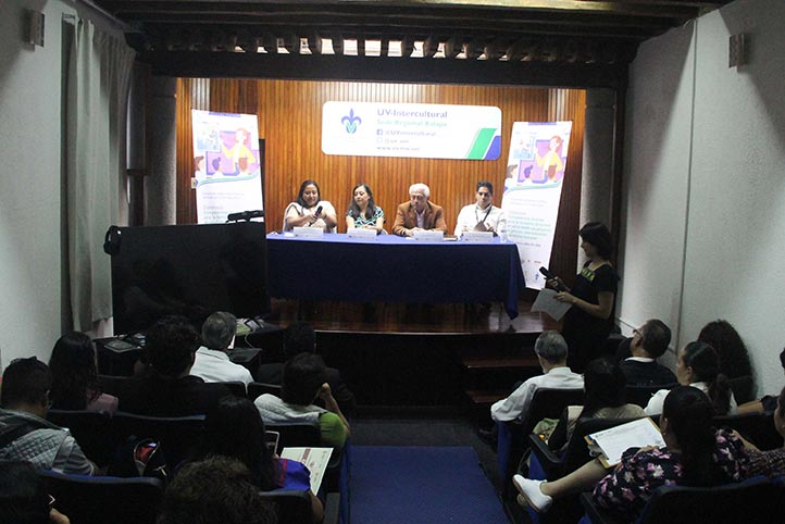 UV, Secretaría de Salud y CEDH impulsan diplomado con perspectiva de género