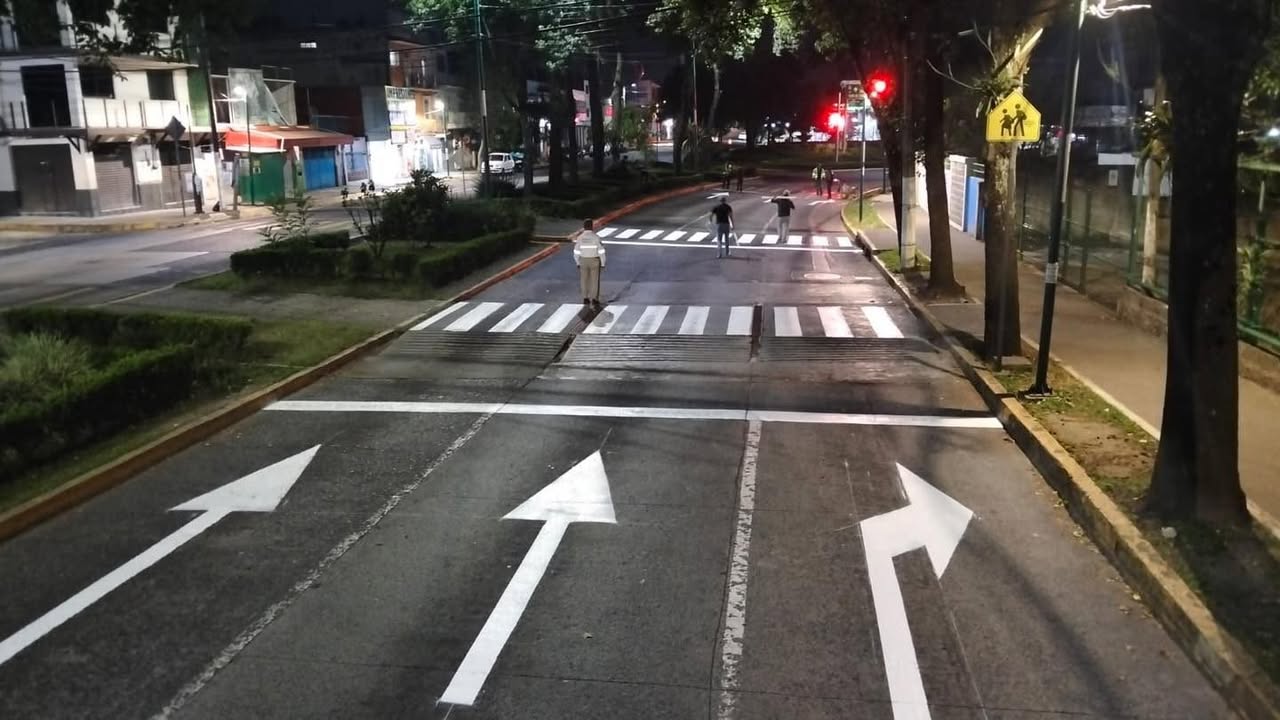 balizamiento-avenida-xalapa Trabajos de balizamiento y señalización en la avenida Xalapa