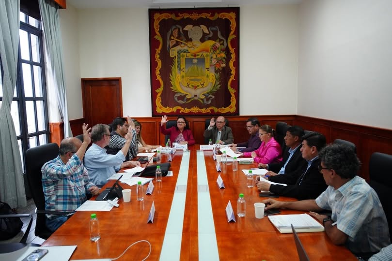 Sesión del Órgano de Gobierno de la CMAS Xalapa presidida por la alcaldesa Daniela Griego