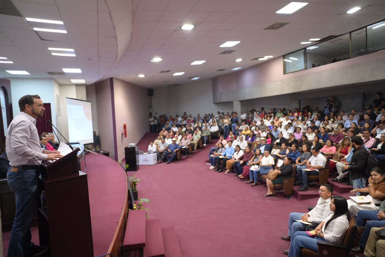 Capacita Congreso a ayuntamientos para el ejercicio fiscal 2027