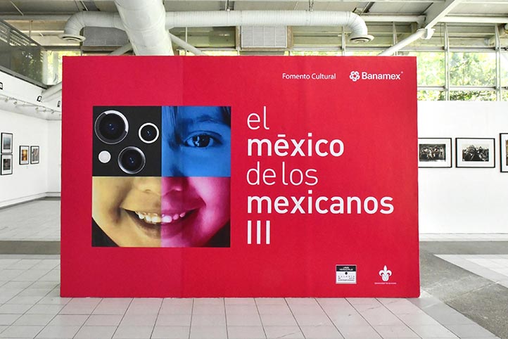 Exposición El México de los mexicanos III en la Galería de Arte Contemporáneo de la USBI Veracruz