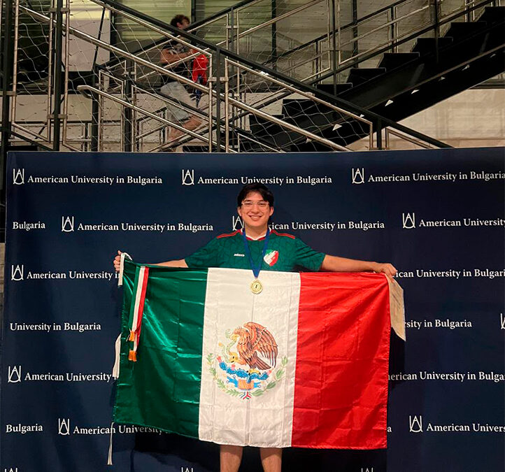 Emiliano Fernández Almazán, de la UV, gana oro en mundial de matemáticas