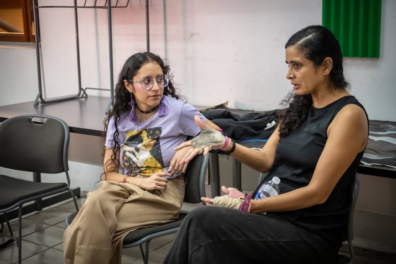 encuentro-escritoras-estudiantes-xalapa Escritoras locales conversan con estudiantes de diseño en Xalapa