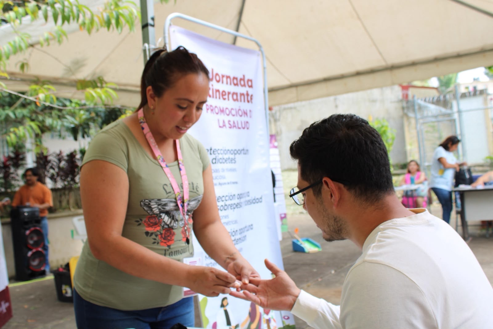Ayuntamiento de Xalapa acerca servicios de salud a Centros Comunitarios