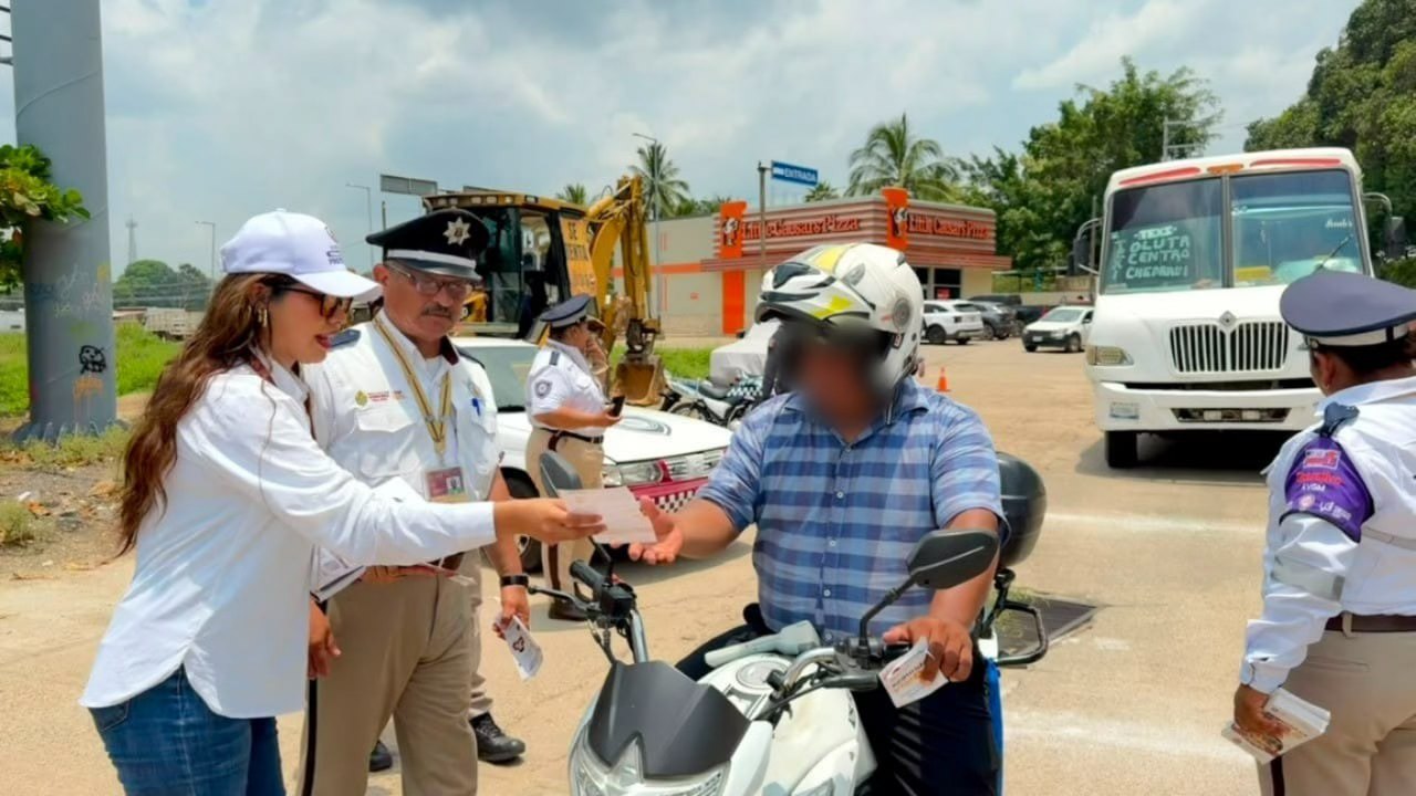 Participantes en el Operativo Ruta Segura en Acayucan