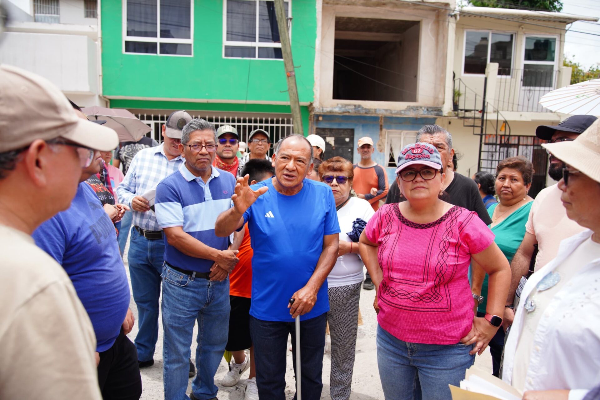 Autoridades municipales recorren Lomas de Casa Blanca y atienden gestiones ciudadanas