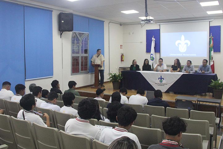 Premiación de la Olimpiada Veracruzana de Informática 2026 en la Facultad de Estadística e Informática