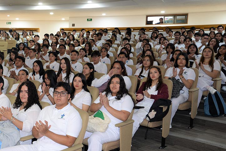 Universidad Veracruzana recibe a nuevos estudiantes con Conoce tu Universidad 2026