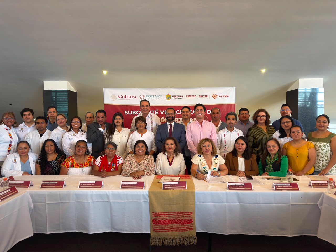 rosa-maria-hernandez-subcomite-artesanal-veracruz Rosa María Hernández en sesión del Subcomité Veracruzano de Promoción Artesanal